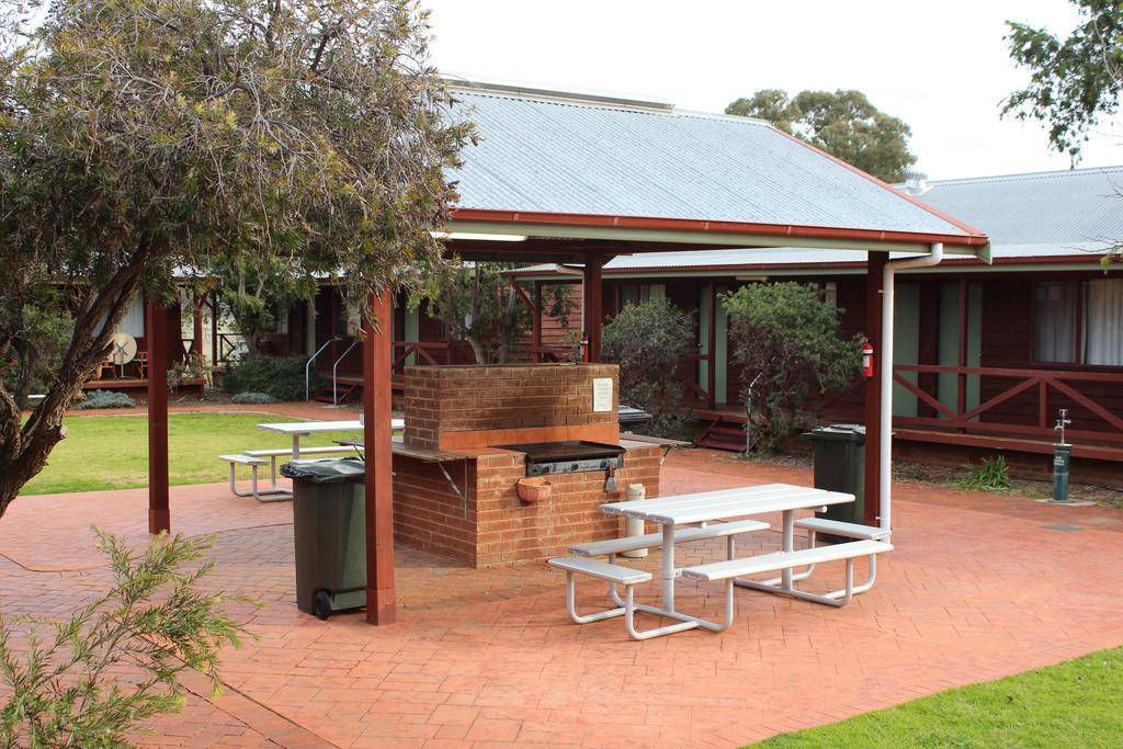 فندق دوبوفي  Aussie Cabins الغرفة الصورة